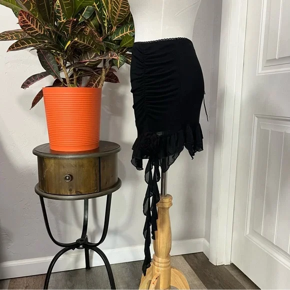 NWT Size Small DOLLS KILL WIDOW DARK ROMANCE MINI SKIRT Dolls Kill WIDOW - Picture 2 of 8